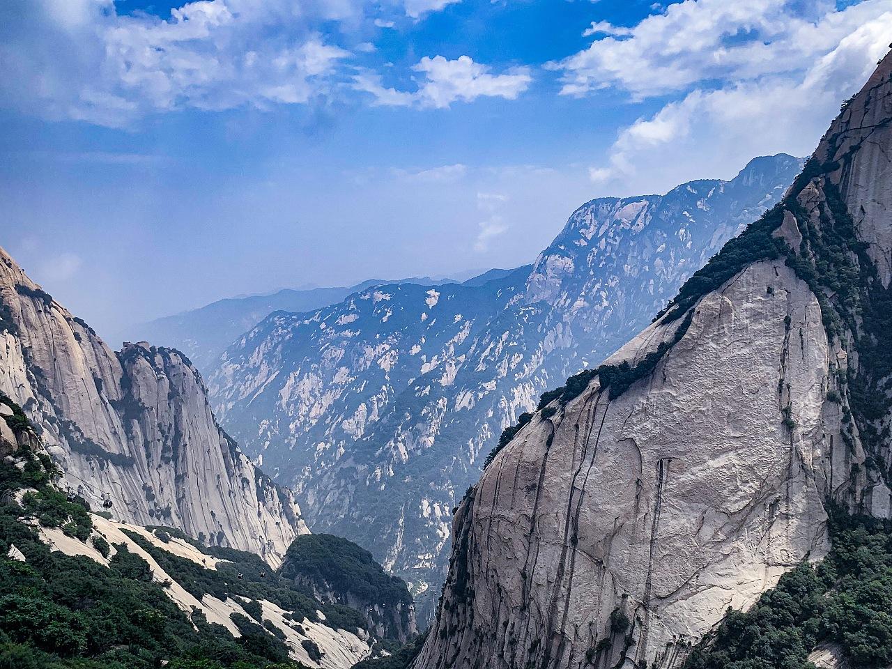 我想爬你的两座大山